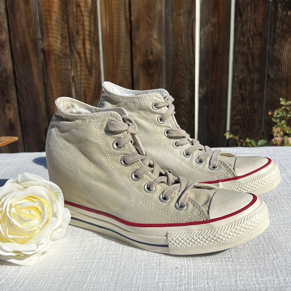 Converse Chuck Taylor All Star Lux Mid Hidden Wedge Sneaker Shoes Size 8